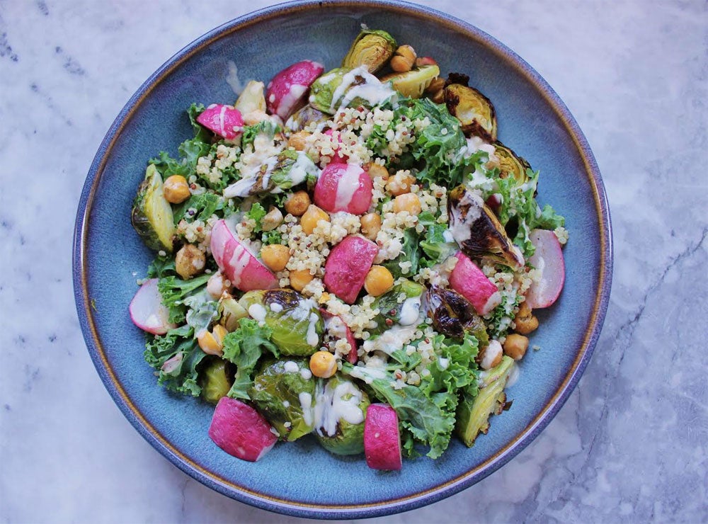 Quinoa Bowl with Roasted Chickpea & Vegetables