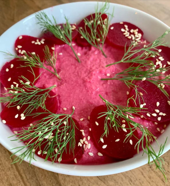 Beet hummus