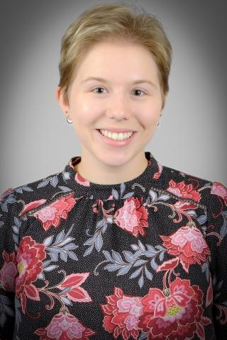 Clara Davis headshot 